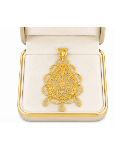 Pendentif Celesta Or Jaune 750/1000 + chaîne offerte
